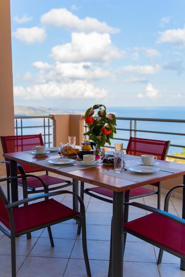 Deluxe Villa Kamba With Sea View Aptera Luaran gambar